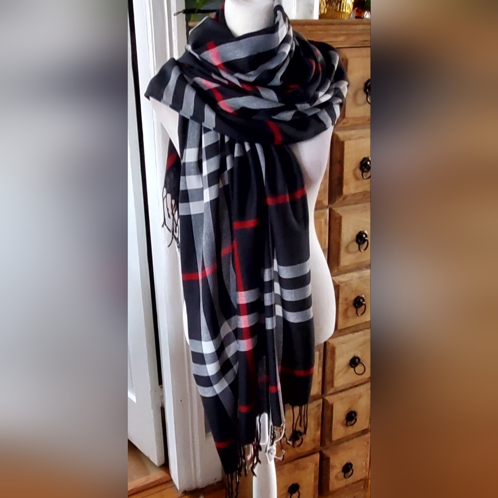 Burberry Black Scarf with Red And White Stripes